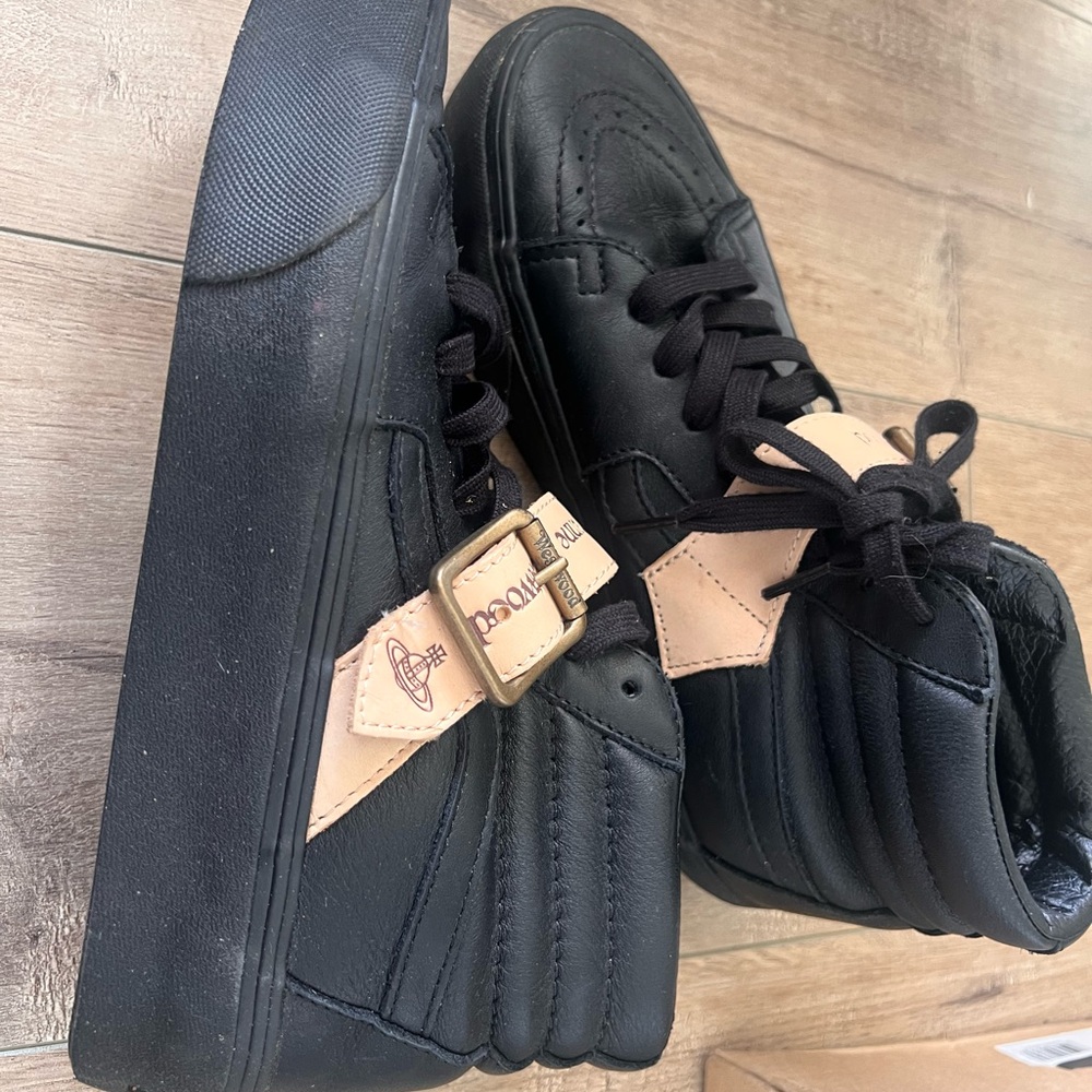 Vivienne Westwood womens black  and Tan High-Top Sneakers size 8.5 39 eu